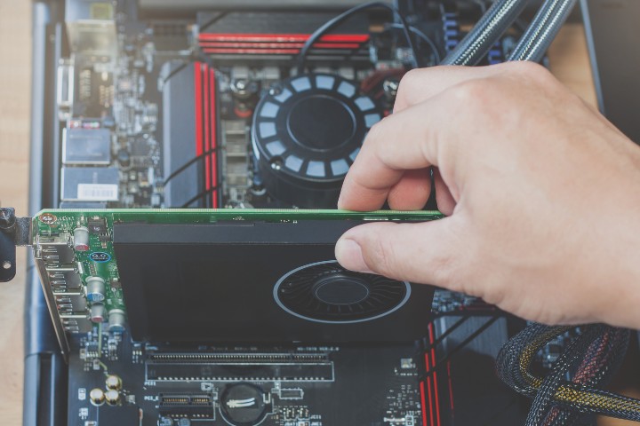 How to Check Graphic Card Compatibility with Motherboard