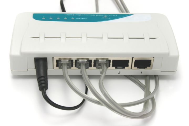Does a Network Switch Reduce Bandwidth?