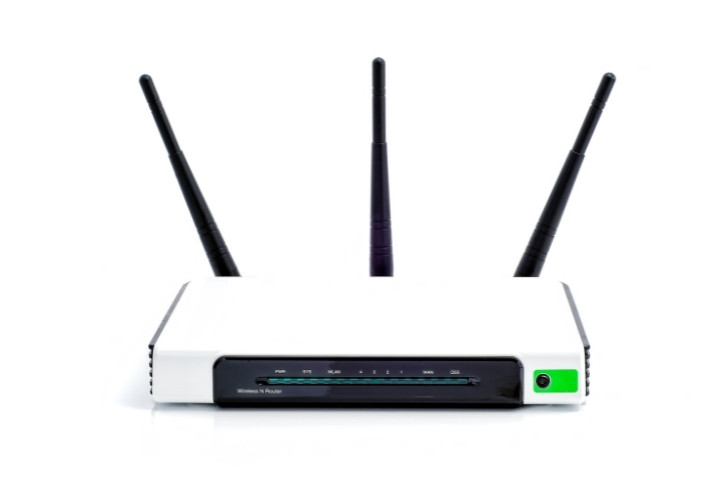 Best Router for an Old House with Thick Walls